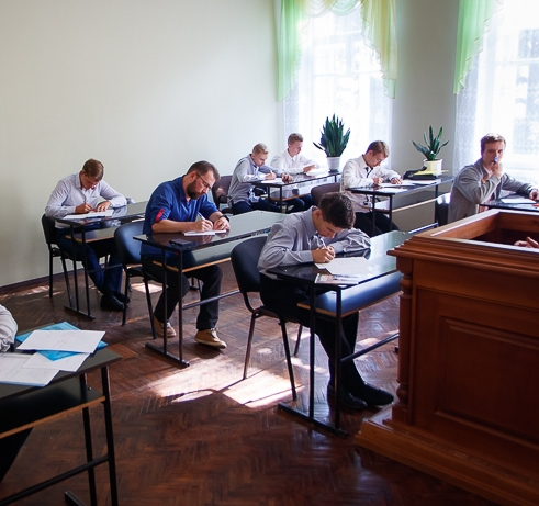 Абітурієнту